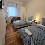 Hirsch Quarto em Acomodações Particulares